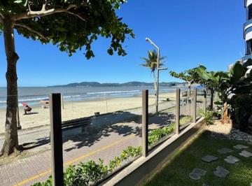 Apartamento de 4 quartos, Itapema · Apartamento com 220 m² e 4 quartos à venda em Meia Praia