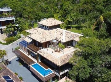 e63b6aeb-5279-40f3-8057-9070223bc5ba-17758425220439.jpg · Casa em condomínio com vista para a Lagoa da Conceição em Florianópolis