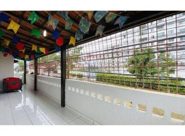 Casa de rua próximo ao parque shopping! · Casa de rua próximo ao parque shopping!