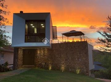 Casa · 299m² · 4 Quartos · Auxiliadora Predial Canela vende com exclusividade: Casa de 04 suítes em Alphaville Gramado