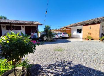 Casa · 1400m² · 8 Quartos · 10 Vagas · Pousada à venda entre as Praias da Pinheira e Guarda do Embaú!