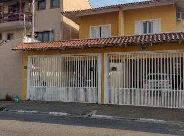Casa · 160m² · 3 Quartos · 4 Vagas · Excelente Sobrado à Venda no Jardim das Flores - Osasco.