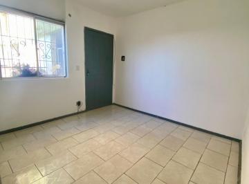 Apartamento · 40m² · 2 Quartos · Apartamento Térreo, com 2 quartos, portaria e pátio no bairro Rubem Berta