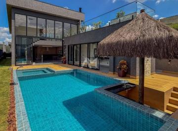 Casa · 356m² · 4 Quartos · 4 Vagas · Casa em Condominio para venda com 4 suites em Santana de Parnaiba