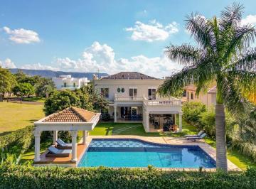 Casa · 1000m² · 4 Quartos · 6 Vagas · Casa com 4 suítes no condomínio PORTAL JAPY GOLF CLUB por R$