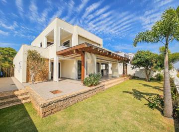 Casa · 606m² · 5 Quartos · 4 Vagas · Casa com 5 suítes no BOSQUE DO HORTO por R$ 4.200.000