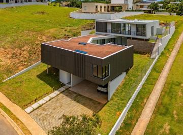 Casa · 804m² · 3 Quartos · 6 Vagas · Casa com 3 suítes no condomínio VIDA REAL
