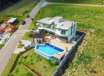 Casa · 380m² · 3 Quartos · 6 Vagas · Casa com 3 suítes no Fazenda Serrazul II por R$ 3.750.000