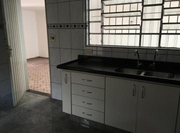 c62e6077-b656-4cea-a246-8c600f20ef15 · Agradável casa para venda em Vila Romero com 3 quartos, sendo 1 suíte, 180m²