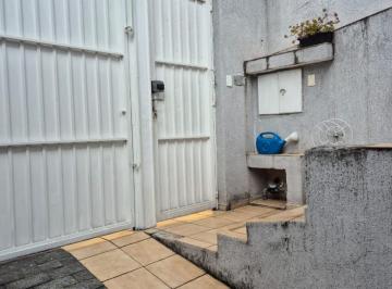 f24d21fd-b174-4acd-a2f0-eda8c0f644fc · Excelente sobrado para venda em Jardim Japão com 3 quartos, sendo 1 suíte, 171m²