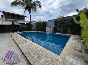 Casa de 3 quartos, Praia Grande · CASA NA VILA TUPI 3 DORMITÓRIOS PISCINA CHURRASQUEIRA TERRENO 500M E ENERGIA SOLAR