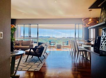 Apartamento de 3 quartos, Barueri · Apartamento com 258 m² e 3 quartos à venda em Alphaville Empresarial