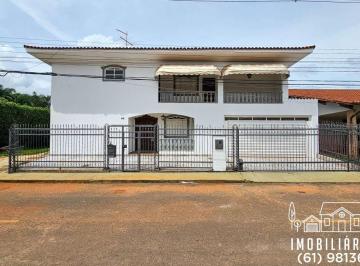 Casa de 5 quartos, Brasília · Casa com EXCELENTE LOCALIZAÇÃO para Retrofit, ESCRITÓRIO EMBAIXADA....