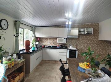 Casa · 210m² · 3 Quartos · 2 Vagas · Casa  á venda 210 metros / 3 dormitorios/ 2 salas/  2 vagas coberta