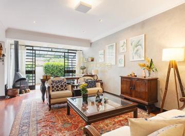 Casa · 150m² · 2 Quartos · 1 Vaga · Casa térrea com edícula em rua sem saída na Granja Julieta!