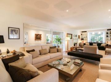 Casa · 451m² · 4 Quartos · 5 Vagas · Jardim Guedala 4 quartos 2 suites 5 vagas - 989m² de terreno