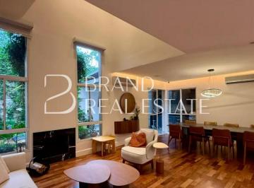 Casa · 280m² · 4 Quartos · 3 Vagas · Casa em Condomínio à Venda em Santo Amaro  280 m²  4 Suítes,  Mobiliada, 3 Vagas!