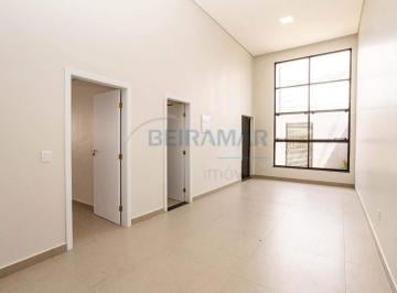Casa · 135m² · 3 Quartos · 2 Vagas · Casa reformada, 3 quartos (2 suítes), 135 m², pé direito alto, financia 100% – P Sul/DF