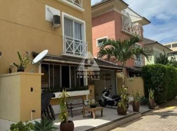 Casa · 181m² · 4 Quartos · 2 Vagas · Casa Triplex com 4 quartos, sendo 2 suítes - Recreio dos Bandeirantes - 2 quadras da praia