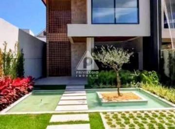 Casa · 350m² · 4 Quartos · 2 Vagas · Casa contemporânea triplex - 4 suítes, piscina, sauna - varanda gourmet, - Condomínio Rio Mar - Barr