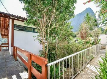 ENTRADA · Vista Deslumbrante e Lazer Privativo: Casa em Condomínio Fechado - Joá!