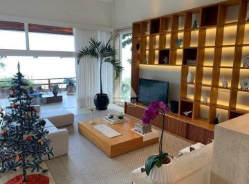 Casa · 950m² · 5 Quartos · 7 Vagas · Mansão no Iposeiras: Vista Panorâmica Indescritível para o Mar