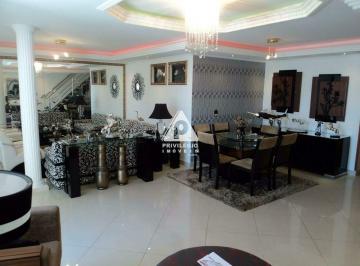 Apartamento · 430m² · 6 Quartos · 3 Vagas · Linda cobertura com vista panorâmica toda decorada