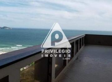 Apartamento · 304m² · 4 Quartos · 3 Vagas · Vista mar deslumbrante! Apartamento 4 quartos (2 suítes) no Barramares, Posto 4, com 3 vagas.
