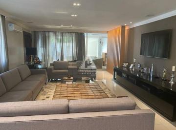Casa · 243m² · 5 Quartos · 2 Vagas · Exclusividade e Conforto no Condomínio Bothanica Natura no Recreio 