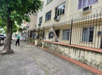 Apartamento · 70m² · 2 Quartos · Apartamento 2 Quartos à Venda em Benfica - Com Varanda