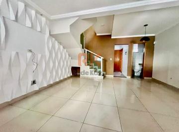 Casa · 130m² · 3 Quartos · 2 Vagas · Descubra o equilíbrio perfeito entre conforto, praticidade e localização nesta excelente casa no bai