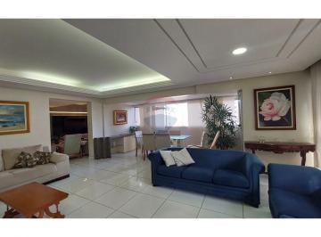 Apartamento · 176m² · 3 Quartos · 2 Vagas · Apartamento REFORMADO no Espinheiro 176m², 3 quartos, Zona norte- Recife.