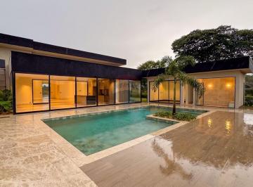 Casa · 800m² · 4 Quartos · 7 Vagas · CASA DE ALTO PADRÃO EM CONDOMÍNIO FECHADO