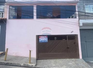 Casa · 133m² · 3 Quartos · 2 Vagas · Sobrado Impecável: Conforto e Conveniência em Guarulhos