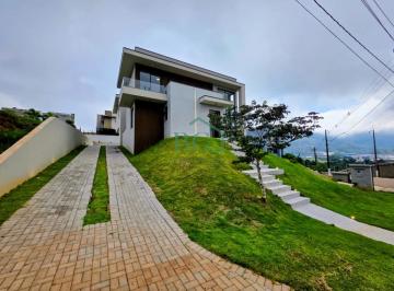 FACHADA · Excelente casa de alto padrão á venda em condomínio fechado em Poços de Caldas MG.