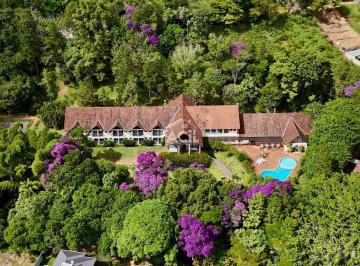 Comercial · 1756m² · Hotel à Venda em Santa Teresa: 40 Suítes e 1756m² de Área Útil