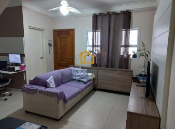 Sala · Sobrado em Condomínio à Venda no Centro de Osasco 2 Suítes 111m² Planejados Varanda