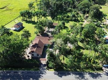 Rural · 10225m² · 3 Quartos · 2 Vagas · Chácara na Estrada Bonita com mais de 10 mil m² de área verde