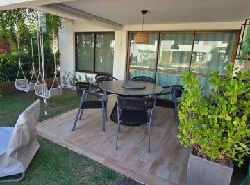 Apartamento · 107m² · 3 Quartos · 2 Vagas · Vendo lindo Apartamento Térreo (Garden) 107m2 mobiliado e decorado, 3/4, suítes- Varanda gourmet. 2 