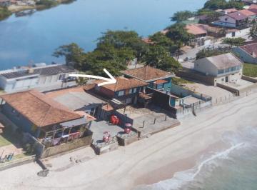 Casa · 258m² · 5 Quartos · 4 Vagas · Casa Pé na Areia no Centro de Barra Velha | Residencial ou Comercial