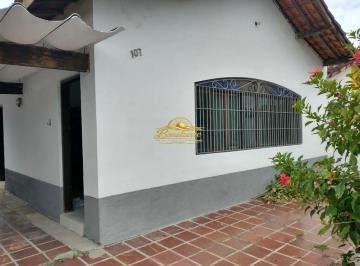 63w5ti2owq4mtzkmmvlota0_md · Casa a venda com 3 dormitórios e 6 vagas – 300m da praia em Mongaguá.