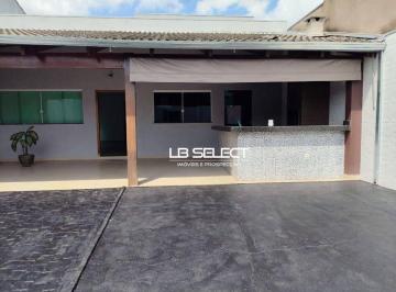 8a5c4dfa5caeda86bd1a588f28915f6aef38c0a5 · Casa no bairro Jardim Patrícia com três quartos, suíte, varanda gourmet e quatro vaga de garagem.