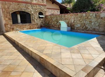 Casa · 170m² · 3 Quartos · 4 Vagas · Casa com 3 quartos à venda em Maitinga - SP
