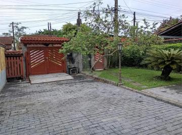 Casa · 230m² · 3 Quartos · 6 Vagas · Casa com 3 quartos à venda em Vista linda - SP