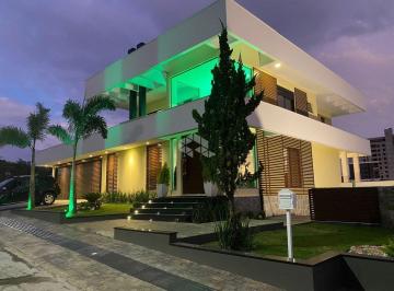 Casa · 461m² · 3 Quartos · 2 Vagas · Casa com 3 suítes, à venda com piscina,  Pedra Branca, Palhoça/SC.