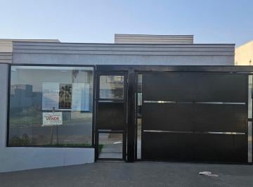 Casa de 3 quartos, Maringá · Casa com 200 m² e 3 quartos à venda em Jardim Munique