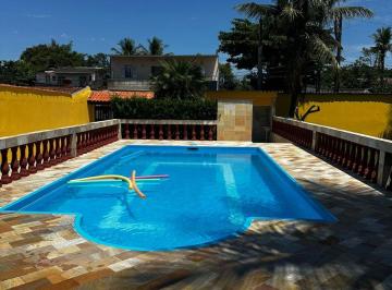 Casa de 2 quartos, Peruíbe · Casa com piscina para Venda, Peruíbe / SP. Possui 02 dormitórios