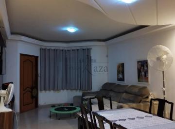 Casa · 180m² · 3 Quartos · 3 Vagas · Casa- Sobrado - Jacareí - 3 Dormitórios - 180m²