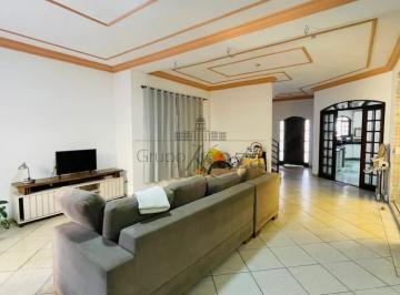 Casa · 300m² · 5 Quartos · 4 Vagas · Oportunidade - Casa Sobrado - Jardim Flórida - Jacareí - 5 Dormitórios - 503m².