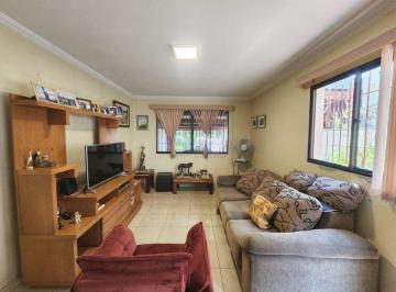 Casa de 3 quartos, São Paulo · Sobrado no Parque Ipê | 3 dorms (1 suíte) | 2 vagas | Em frente à praça